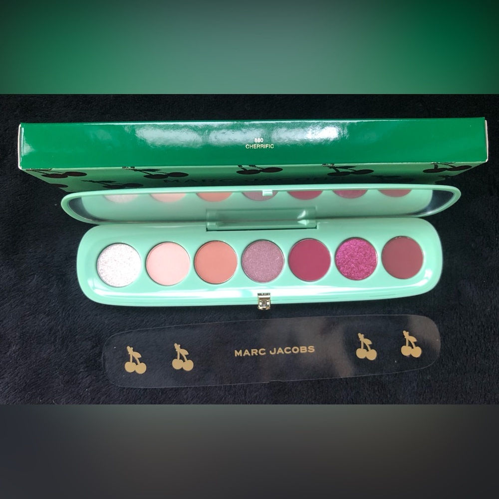 Marc Jacobs Eye Conic Cherrific 880 Multi-Finish Palette 7 Eyeshadow NIB